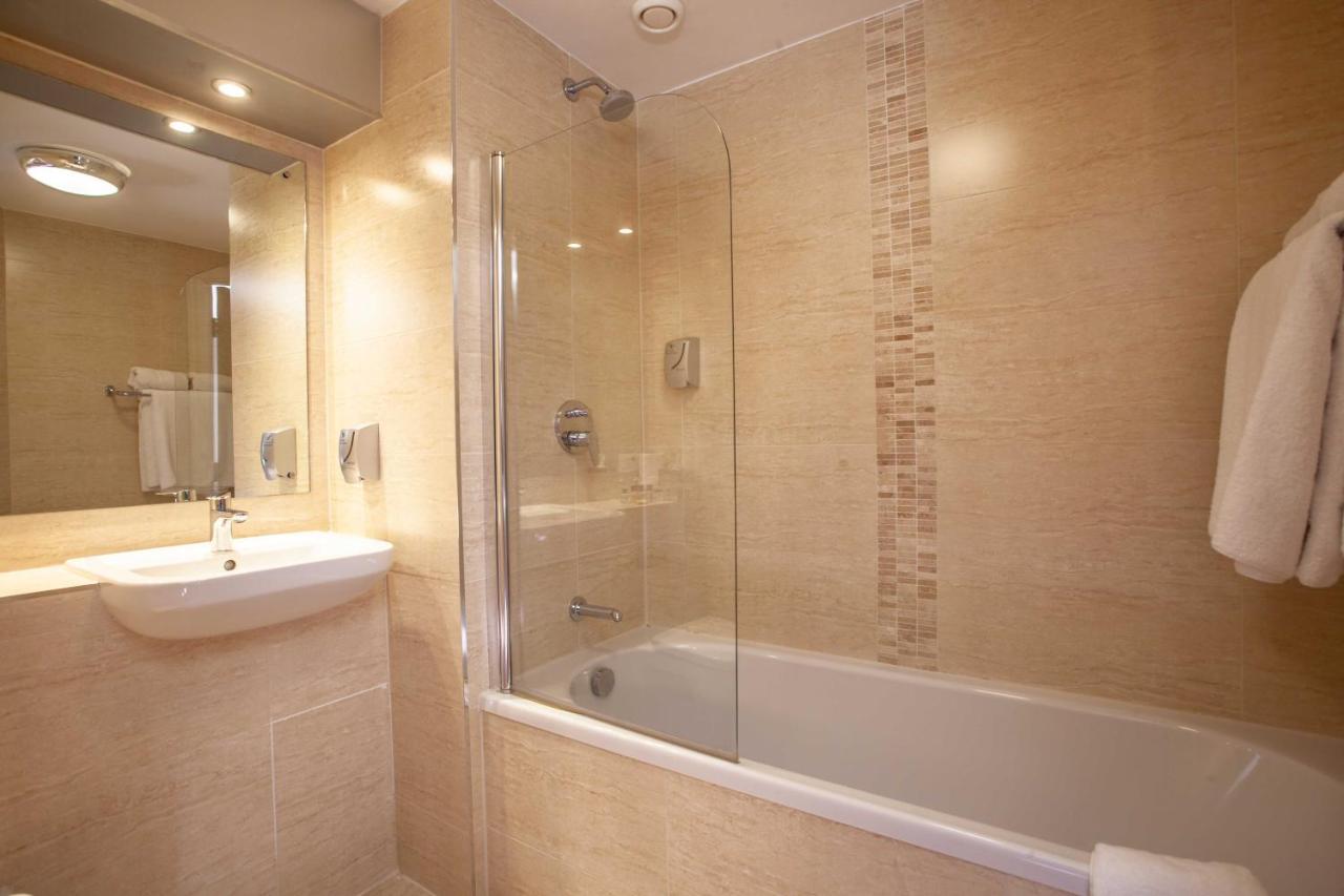 Standard Room,974637904:JPEG
