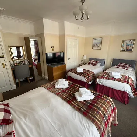 Rossdene House-3